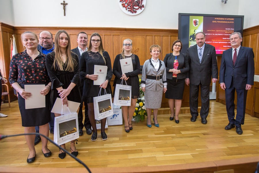 Gala wręczenia nagród w konkursie „Oni tworzyli naszą historię”, fot. Szymon Zdziebło/Tarantoga.pl