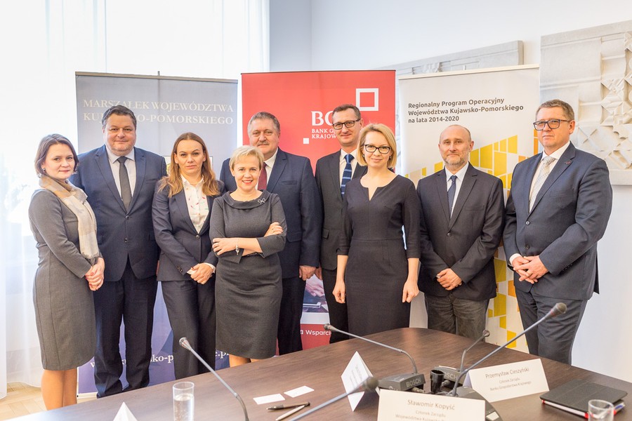 Uroczystość podpisania umowy w siedzibie Banku Gospodarstwa Krajowego, fot. Szymon Zdziebło/Tarantoga.pl