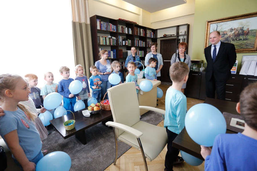 Wizyta przedszkolaków w Urzędzie Marszałkowskim, fot. Mikołaj Kuras