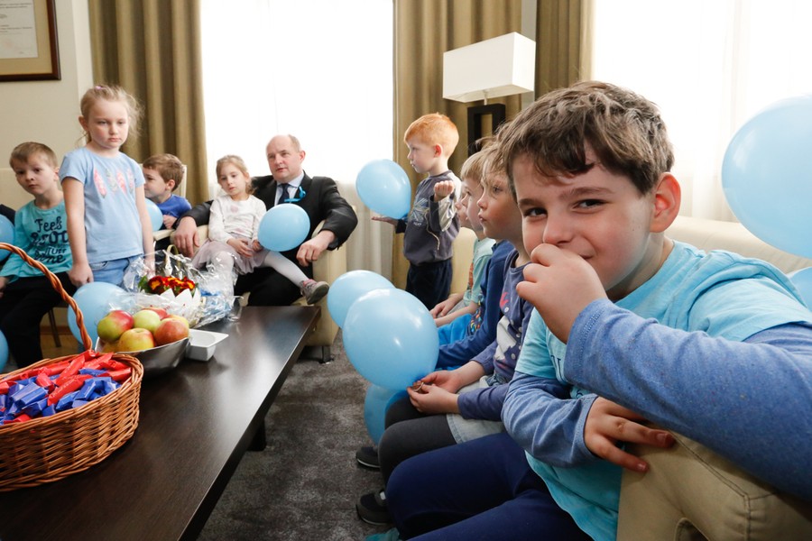 Wizyta przedszkolaków w Urzędzie Marszałkowskim, fot. Mikołaj Kuras