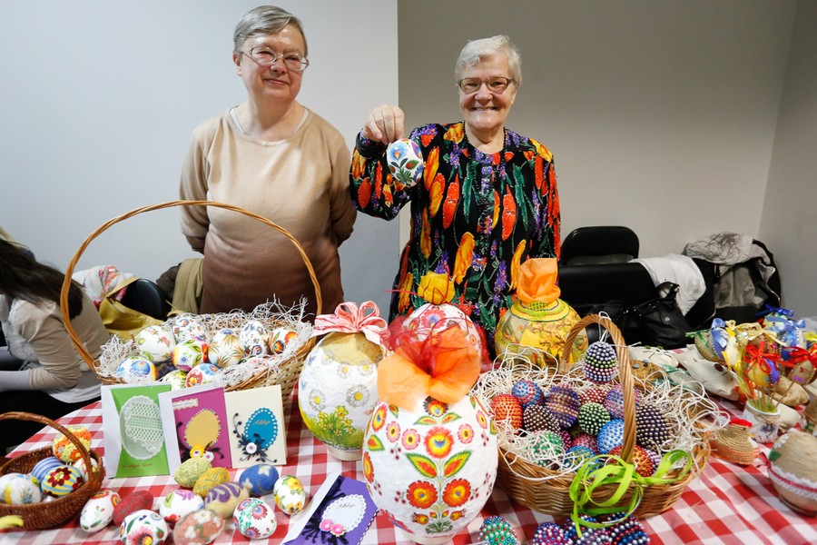 Wystawa rękodzieła osób niepełnosprawnych „My też potrafimy” w Urzędzie Marszałkowskim, fot. Mikołaj Kuras