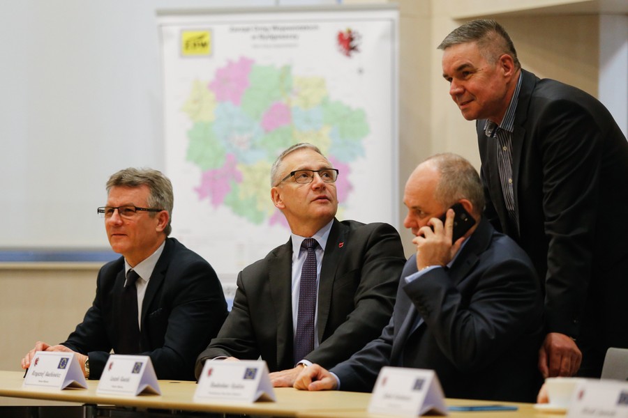 19.04.2017 r., Uroczystość podpisania umowy na gruntowną przebudowę drogi wojewódzkiej nr 548, fot. Mikołaj Kuras