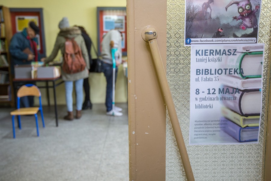 Jedną z propozycji Książnicy Kopernikańskiej w Toruniu podczas „Majówki z kultura i sztuką” jest kiermasz książek w filii nr 12 przy ulicy Fałata, fot. Szymon Zdziebło/tarantoga.pl