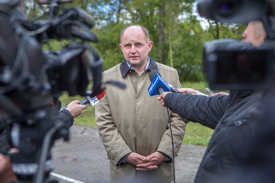 Sadzenie drzewek w Parku Tysiąclecia, fot. Szymon Zdziebło/tarantoga.pl dla UMWKP