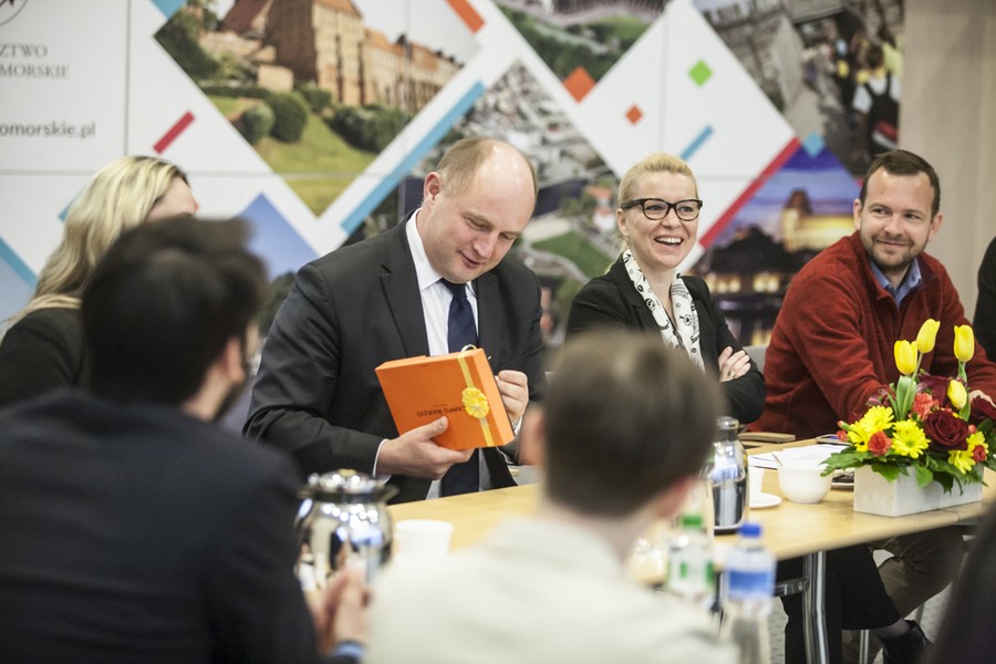 Spotkanie marszałka Piotra Całbeckiego z reprezentacją ALDA, fot. Andrzej Goiński/UMWKP