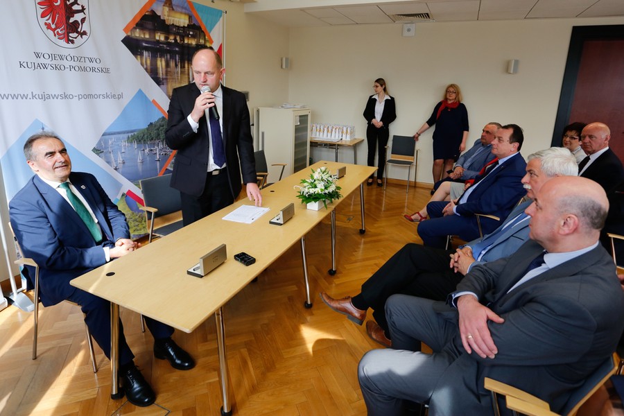 Uroczystość podpisania umów o dofinansowanie inwestycji, fot. Mikołaj Kuras