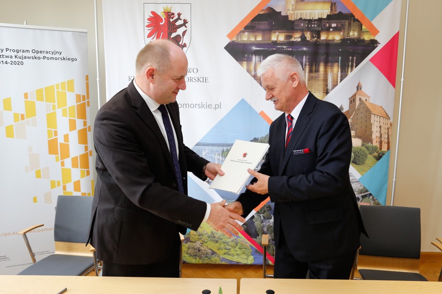 Uroczystość podpisania umów o dofinansowanie inwestycji, fot. Mikołaj Kuras