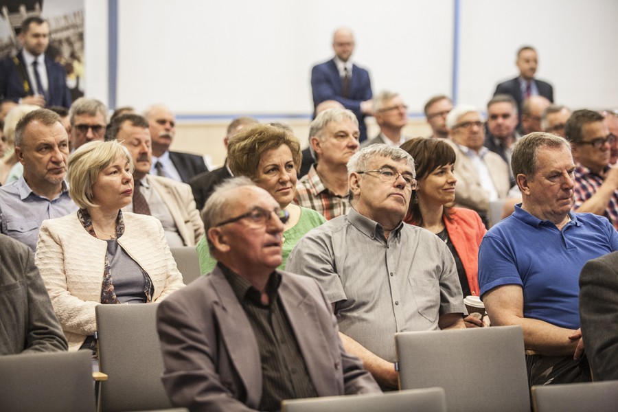 Szkolenie obronne kadry kierowniczej Urzędu Marszałkowskiego i wojewódzkich samorządowych jednostek organizacyjnych oraz samorządów należących do Stowarzyszenia Salutaris, fot. Andrzej Goiński