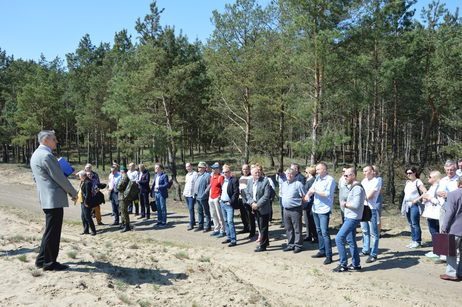 Szkolenie obronne kadry kierowniczej Urzędu Marszałkowskiego i wojewódzkich samorządowych jednostek organizacyjnych oraz samorządów należących do Stowarzyszenia Salutaris, fot. Łukasz Walusiak/UMWKP