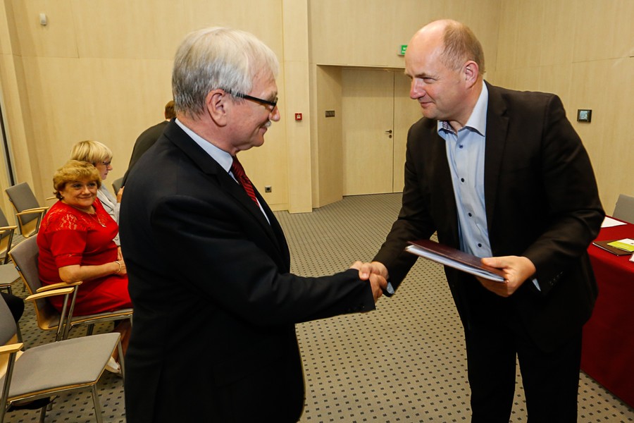 Uroczyste podpisanie umów w Urzędzie Marszałkowskim, fot. Mikołaj Kuras