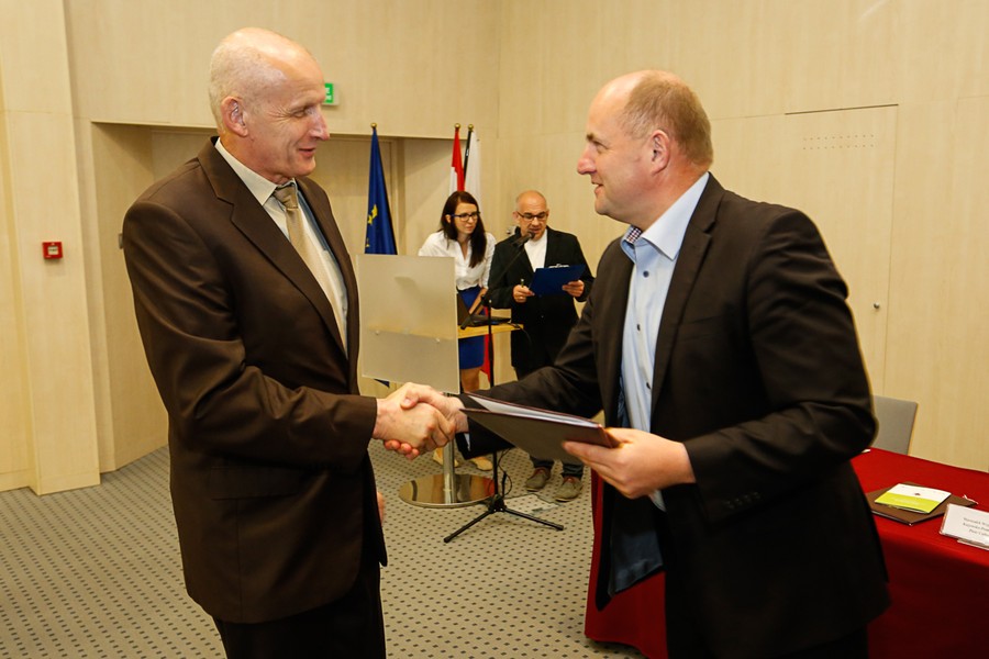 Uroczyste podpisanie umów w Urzędzie Marszałkowskim, fot. Mikołaj Kuras