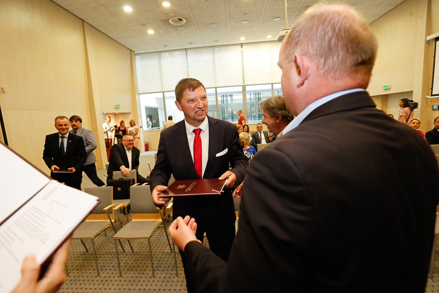 Uroczyste podpisanie umów w Urzędzie Marszałkowskim, fot. Mikołaj Kuras