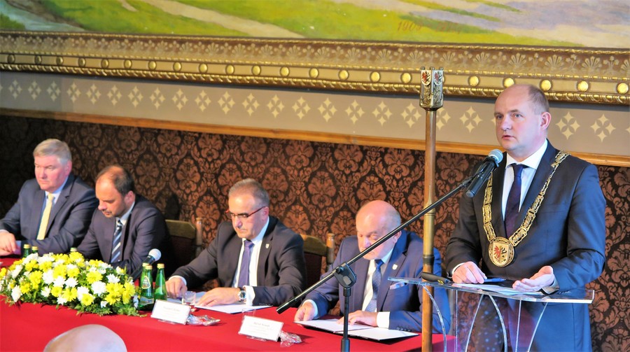 Uroczysta sesja sejmiku województwa, fot. Tymoteusz Tymiński/UMWKP