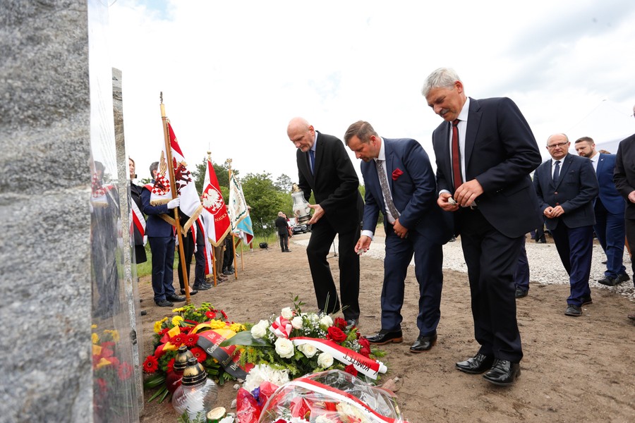 Uroczyste odsłonięcie obelisku w Chorabiu, fot. Mikołaj Kuras