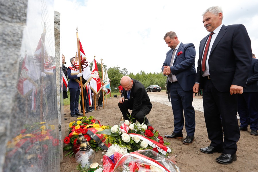 Uroczyste odsłonięcie obelisku w Chorabiu, fot. Mikołaj Kuras