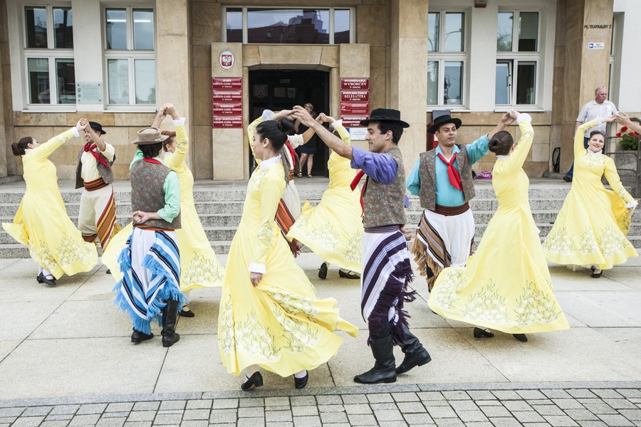 Polonijny Zespół Pieśni i Tańca Wisła w Toruniu, fot. Andrzej Goiński/ UMWKP