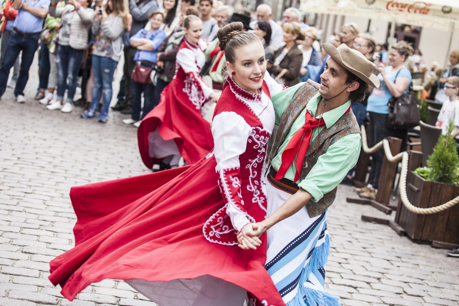Polonijny Zespół Pieśni i Tańca Wisła w Toruniu, fot. Andrzej Goiński/ UMWKP