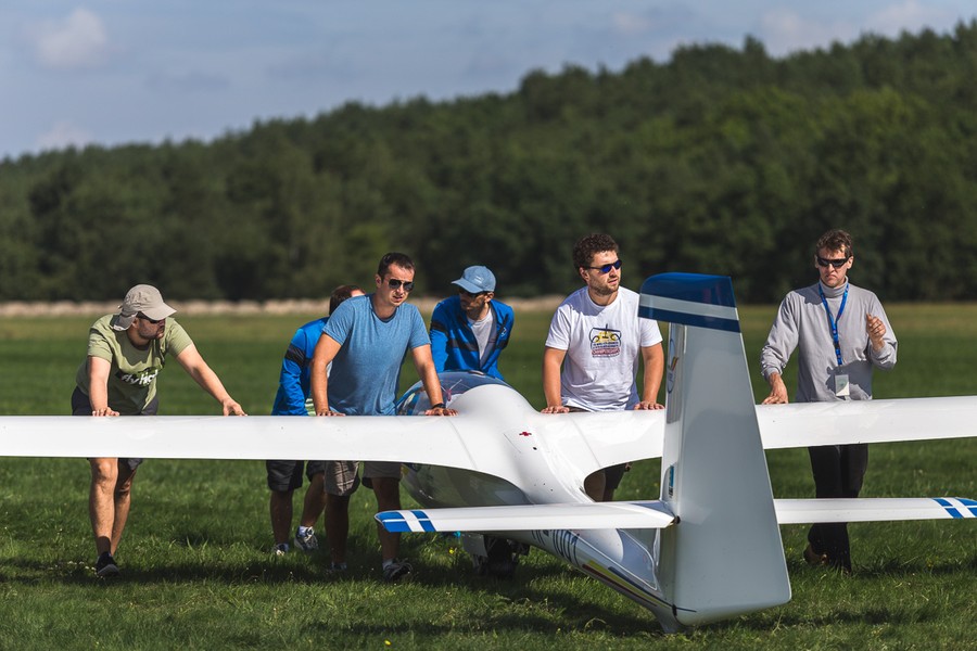 Mistrzostwa Świata w Akrobacji Szybowcowej w Toruniu, fot. Szymon Zdziebło/Tarantoga.pl