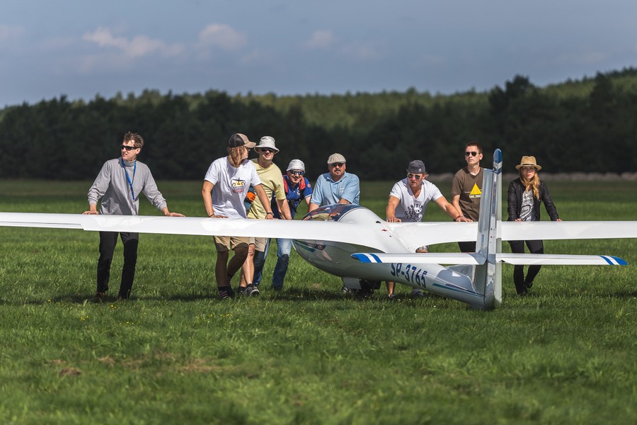 Mistrzostwa Świata w Akrobacji Szybowcowej w Toruniu, fot. Szymon Zdziebło/Tarantoga.pl