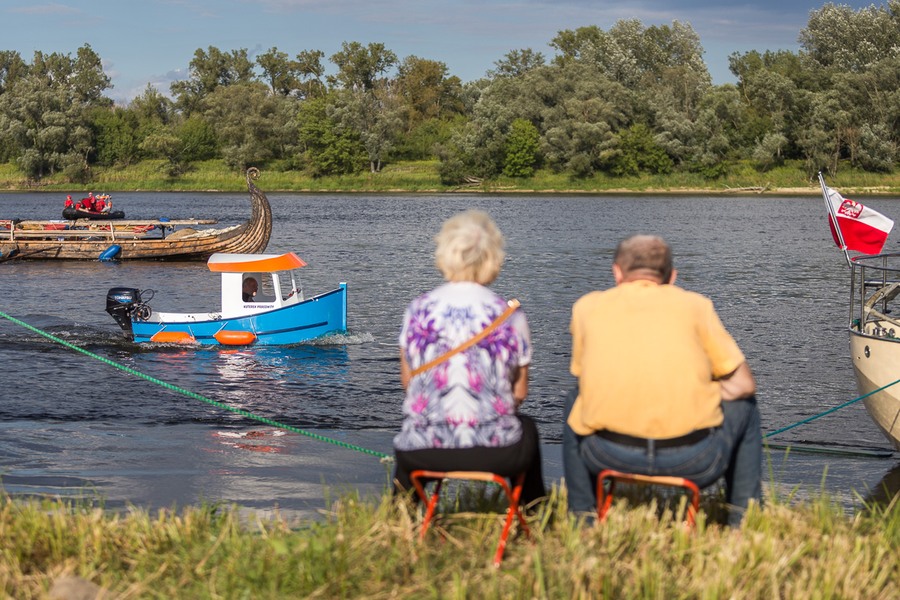 "Święto Wisły w Ciechocinku - parada łodzi i kiermasz regionalny" - fot. Szymon Zdziebło / www.tarantoga.pl