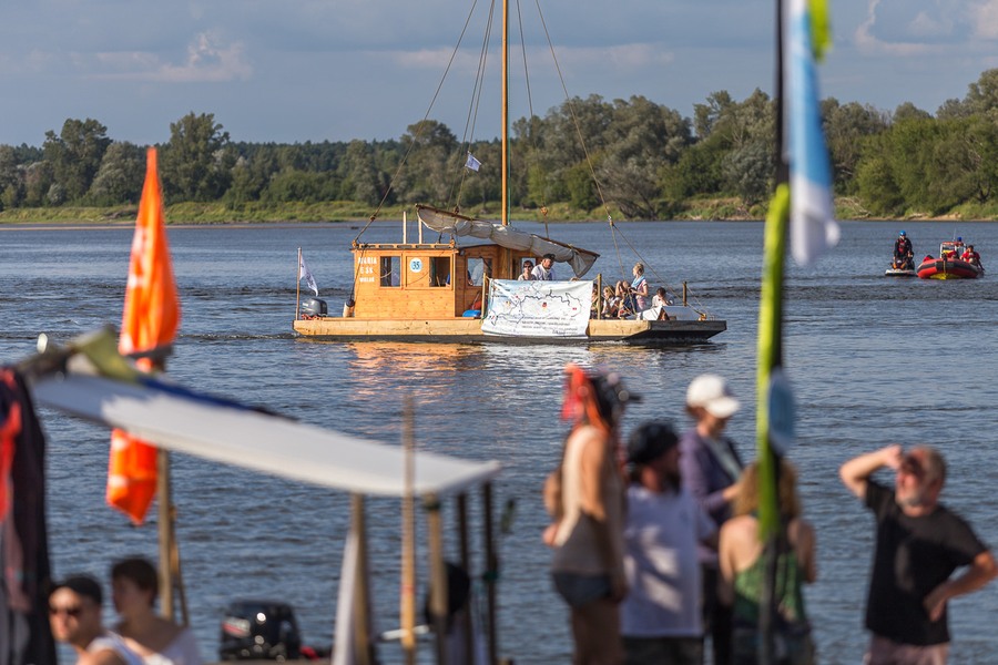 "Święto Wisły w Ciechocinku - parada łodzi i kiermasz regionalny" - fot. Szymon Zdziebło / www.tarantoga.pl