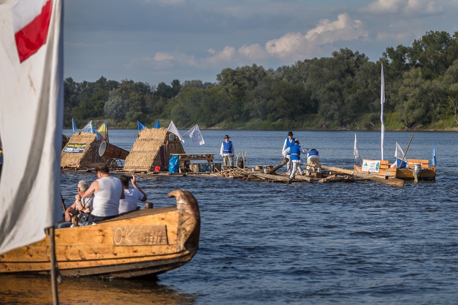 "Święto Wisły w Ciechocinku - parada łodzi i kiermasz regionalny" - fot. Szymon Zdziebło / www.tarantoga.pl