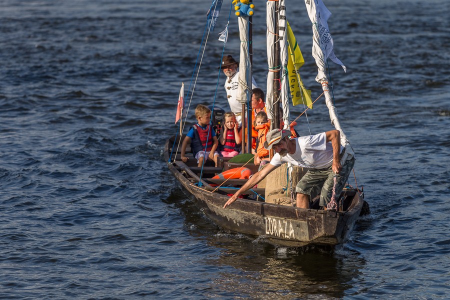 "Święto Wisły w Ciechocinku - parada łodzi i kiermasz regionalny" - fot. Szymon Zdziebło / www.tarantoga.pl