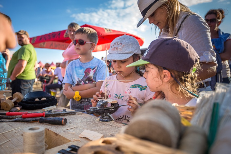 "Święto Wisły w Ciechocinku - parada łodzi i kiermasz regionalny" - fot. Szymon Zdziebło / www.tarantoga.pl