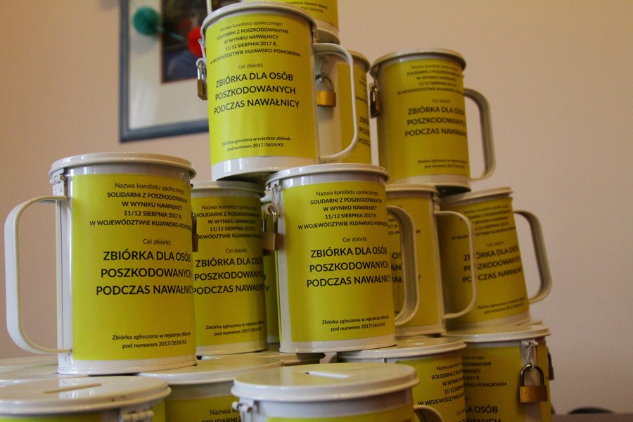 Puszki przygotowane do naszej kwesty, fot. Magdalena Kujawa/UMT