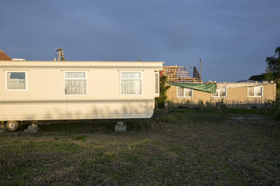 Pierwszy dom mobilny typu holenderskiego dotarł do mieszkańców Pamiętowa w gminie Kęsowo, fot. Andrzej Goiński/UMWKP