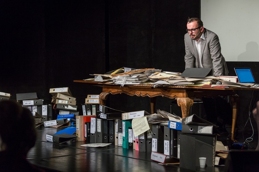 Premiera spektaklu „Władysław Raczkiewicz – lekcja historii” w Kujawsko-Pomorskim Impresaryjnym Teatrze Muzycznym, fot. Szymon Zdziebło/tarantoga.pl