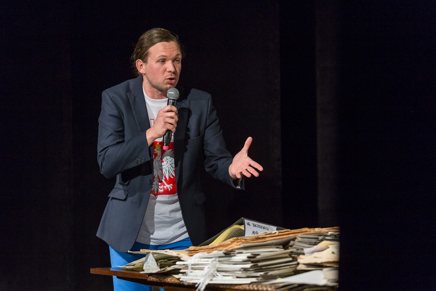 Premiera spektaklu „Władysław Raczkiewicz – lekcja historii” w Kujawsko-Pomorskim Impresaryjnym Teatrze Muzycznym, fot. Szymon Zdziebło/tarantoga.pl