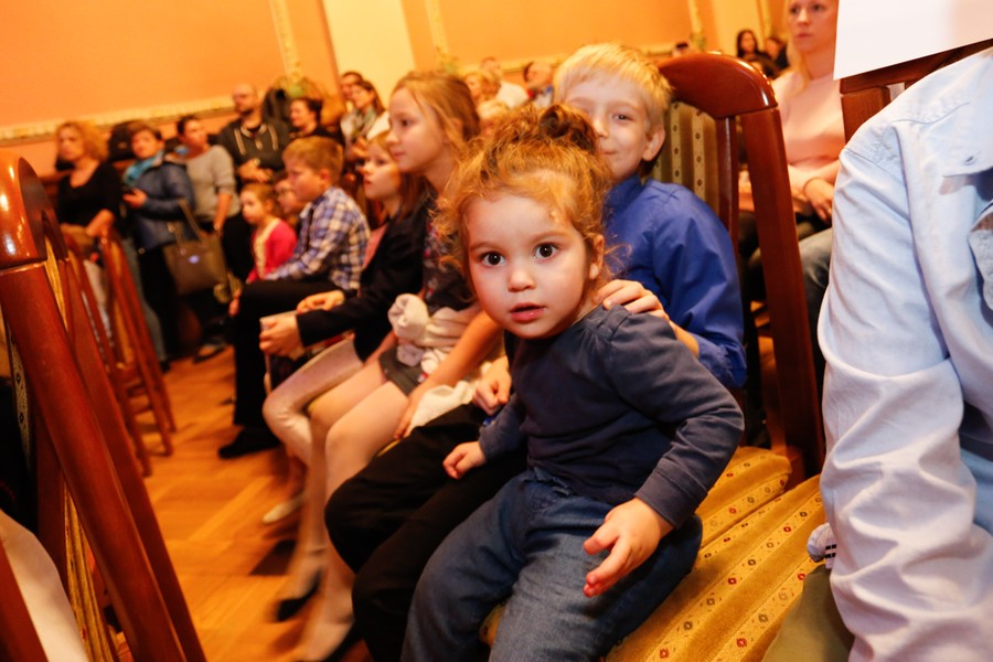 Wręczenie nagród w 19. Międzynarodowym Konkursie Twórczości Plastycznej Dzieci i Młodzieży „Zawsze zielono, zawsze niebiesko” , fot. Mikołaj Kuras dla UMWKP