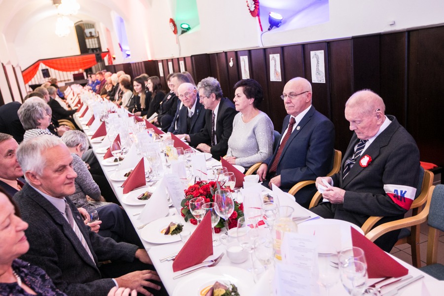 W Przysieku miała miejsce uroczysta kolacja na cześć osób zasłużonych dla niepodległościowych tradycji Ojczyzny, fot. Andrzej Goiński
