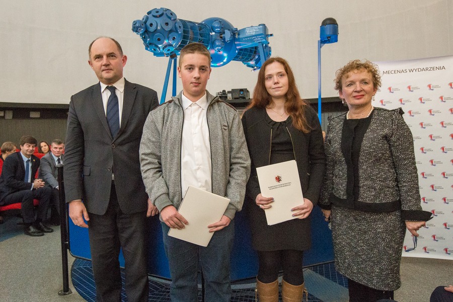 Uroczystość wręczenia stypendiów marszałka uczniom liceów i techników z regionu, fot. Szymon Zdiebło/Tarantoga.pl
