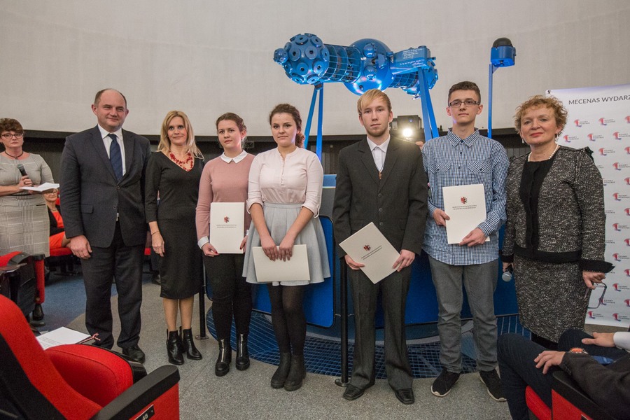 Uroczystość wręczenia stypendiów marszałka uczniom liceów i techników z regionu, fot. Szymon Zdiebło/Tarantoga.pl