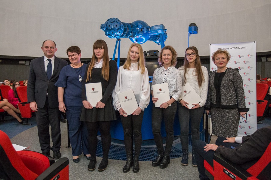 Uroczystość wręczenia stypendiów marszałka uczniom liceów i techników z regionu, fot. Szymon Zdiebło/Tarantoga.pl