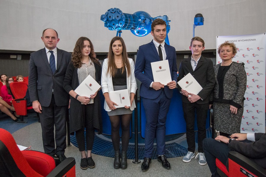 Uroczystość wręczenia stypendiów marszałka uczniom liceów i techników z regionu, fot. Szymon Zdiebło/Tarantoga.pl