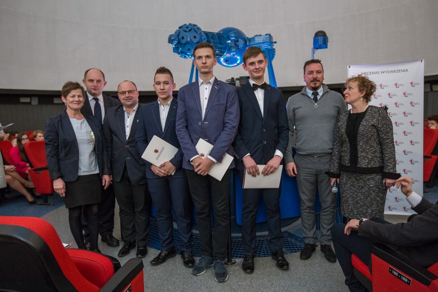 Uroczystość wręczenia stypendiów marszałka uczniom liceów i techników z regionu, fot. Szymon Zdiebło/Tarantoga.pl