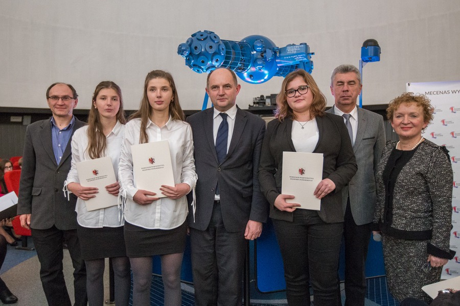 Uroczystość wręczenia stypendiów marszałka uczniom liceów i techników z regionu, fot. Szymon Zdiebło/Tarantoga.pl