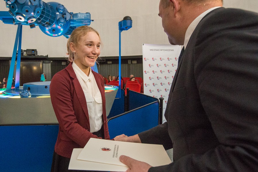 Uroczystość wręczenia stypendiów marszałka uczniom liceów i techników z regionu, fot. Szymon Zdiebło/Tarantoga.pl