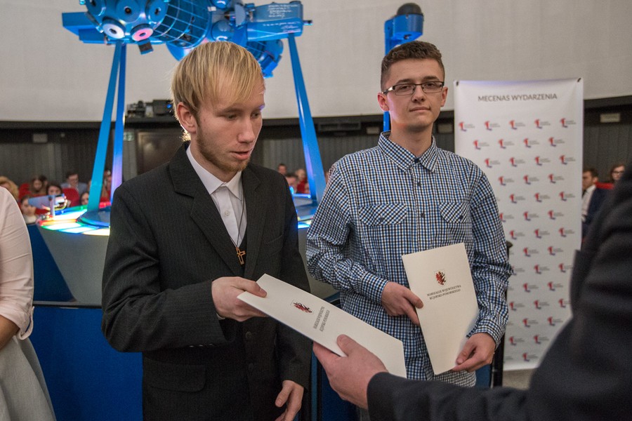 Uroczystość wręczenia stypendiów marszałka uczniom liceów i techników z regionu, fot. Szymon Zdiebło/Tarantoga.pl