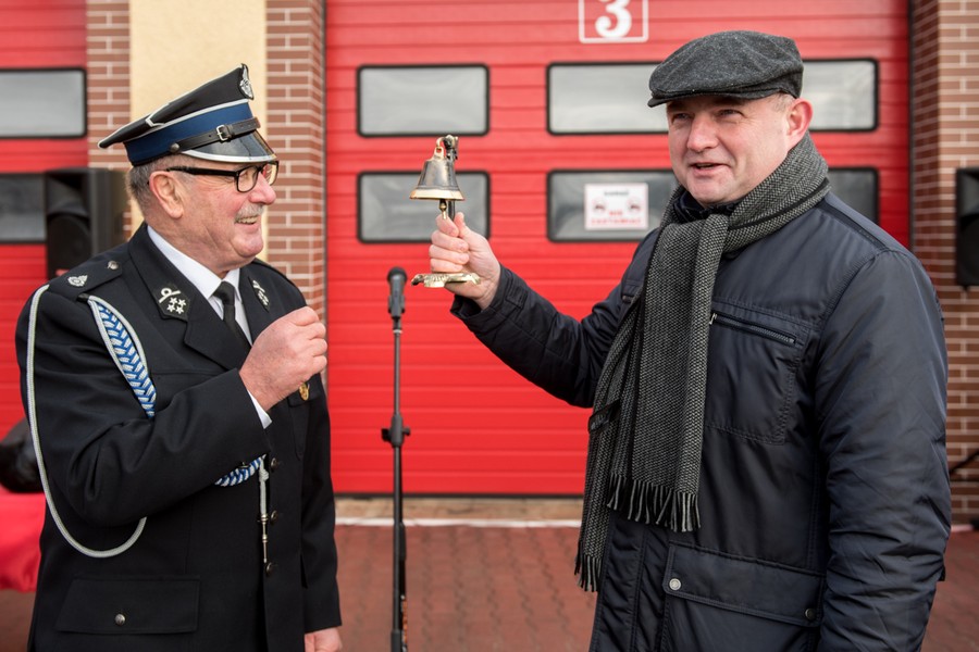 Uroczystość wejścia do służby w OSP Unisław strażackiego wozu bojowego, fot. Łukasz Piecyk
