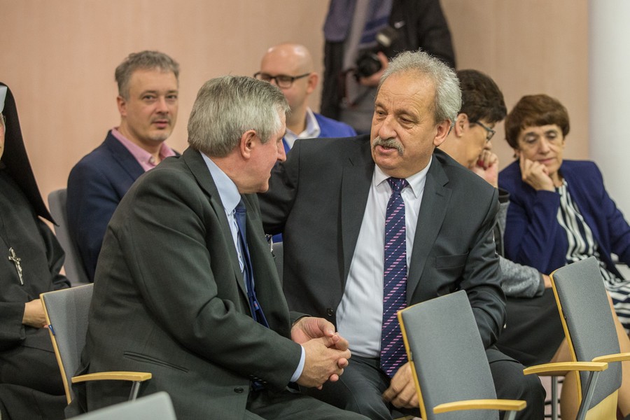 Przekazanie umów RPO, 15 grudnia 2017; fot. Szymon Zdziebło/tarantoga.pl dla UMWKP