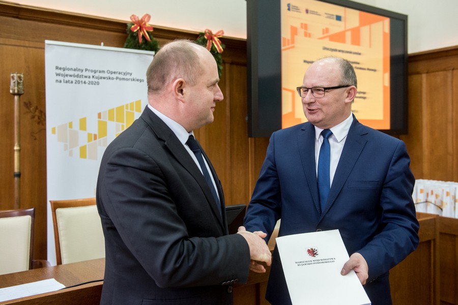 Umowy RPO 20 grudnia 2017, fot. Łukasz Piecyk dla UMWKP