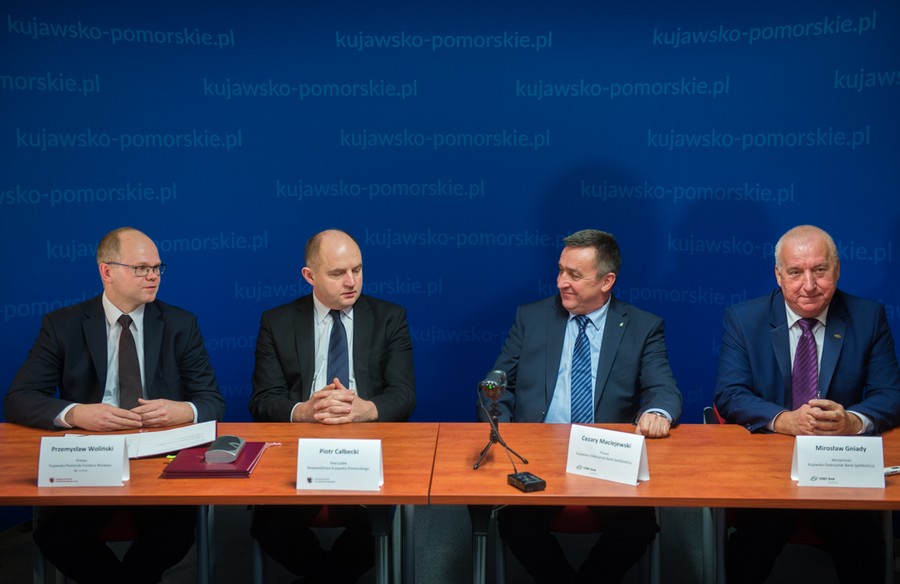 Ceremonia podpisania umowy, fot. Łukasz Piecyk dla UMWKP