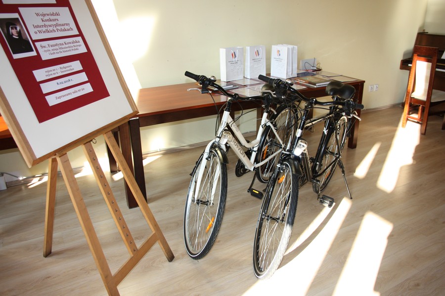 Nagrody dla zwycięzców etapu rejonowego