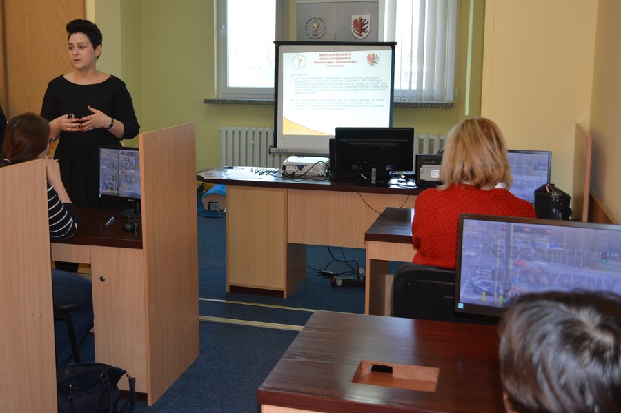 Wykład - zasady udzielania pierwszej pomocy