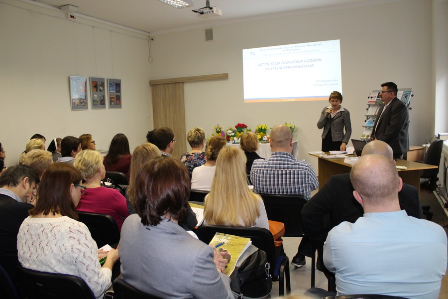 Dorota Łańcucka i Dariusz Jałoszyński- organizatorzy seminarium z uczestnikami