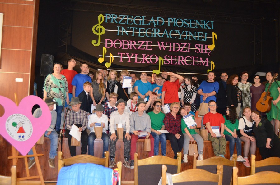 Przegląd piosenki integracyjnej